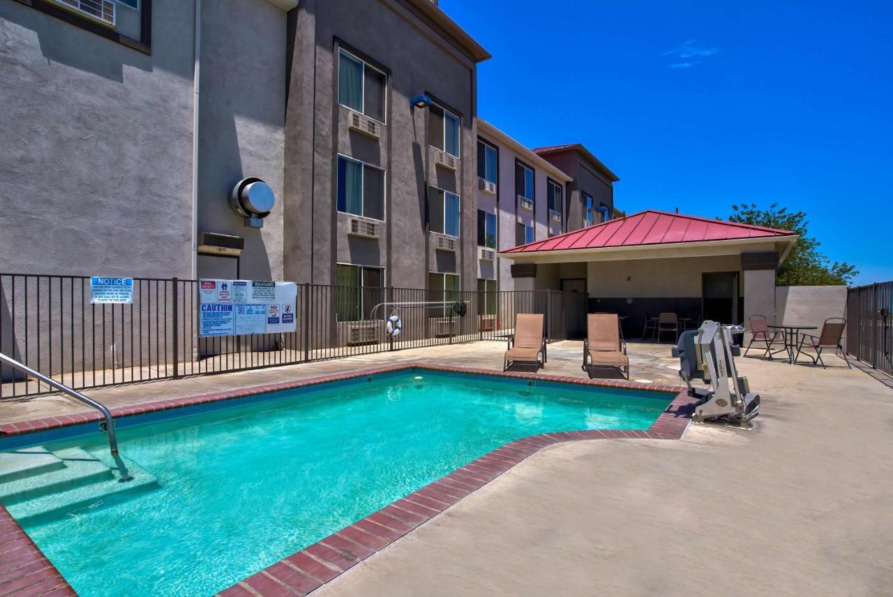 Motel 6-Hesperia, Ca - West Main Street I-15 エクステリア 写真