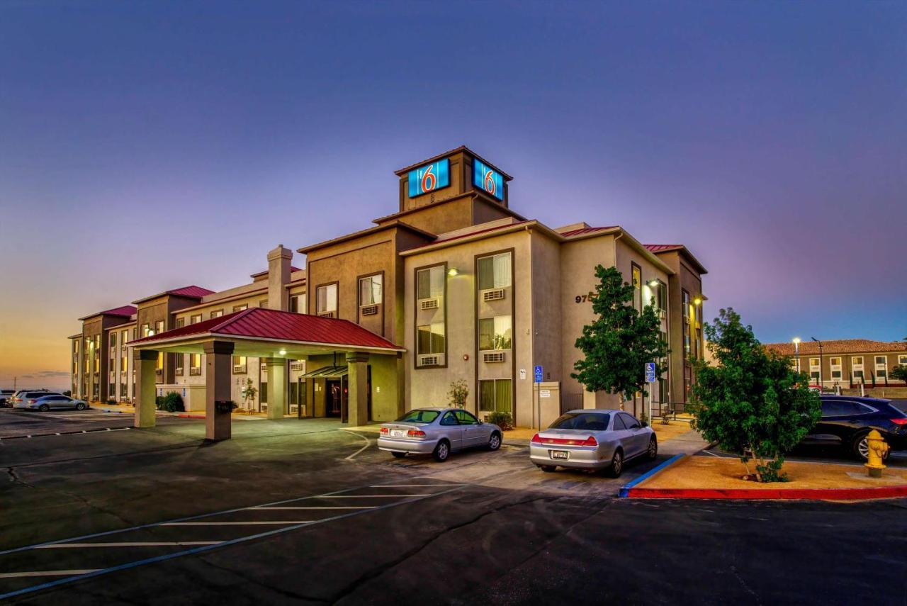 Motel 6-Hesperia, Ca - West Main Street I-15 エクステリア 写真