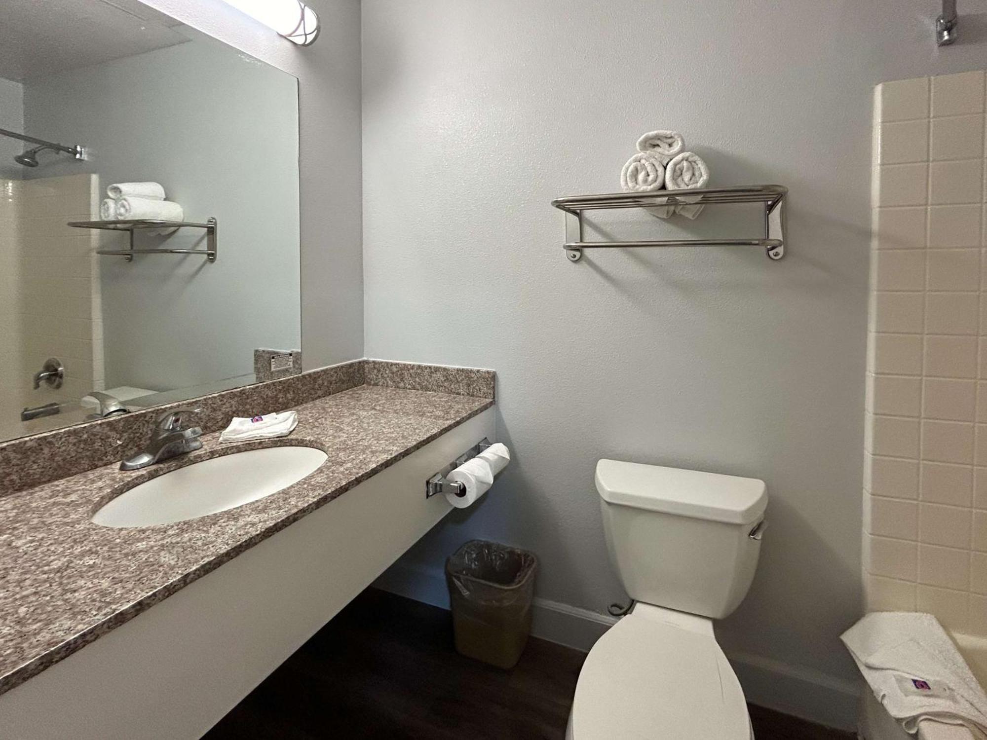 Motel 6-Hesperia, Ca - West Main Street I-15 エクステリア 写真