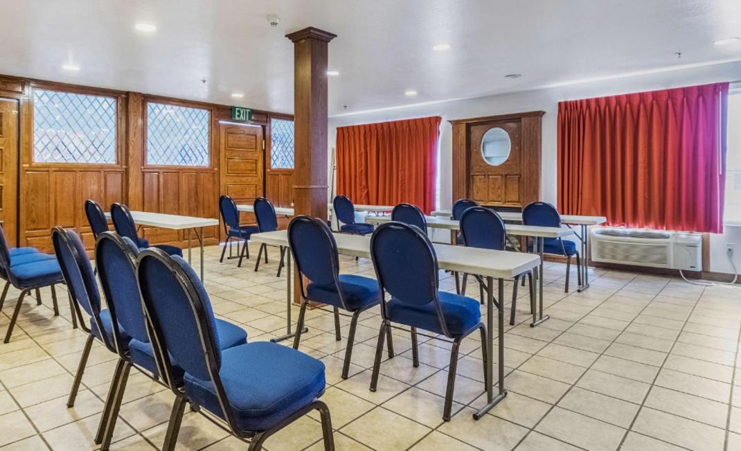 Motel 6-Hesperia, Ca - West Main Street I-15 エクステリア 写真